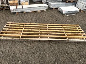 Palle B: 130 x H: 420 cm